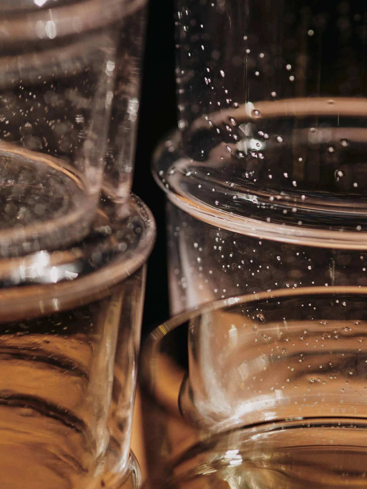 Boya Low Glasses - Set of 2 - Clear with Bubbles - Image 3