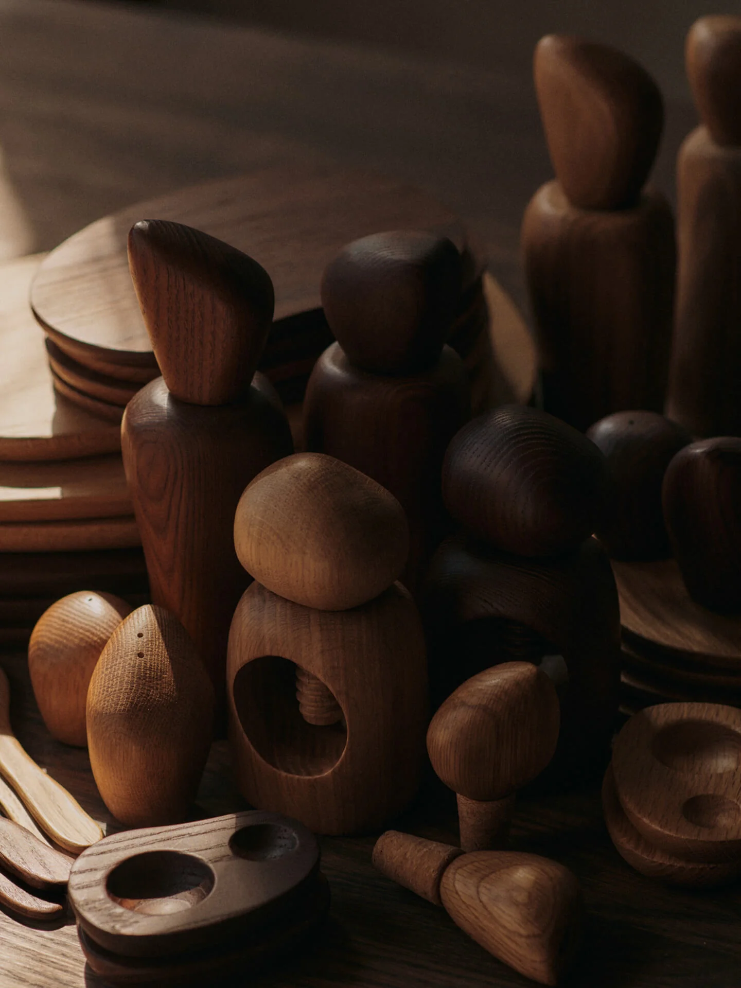 Cairn Salt and Pepper Shakers - Set of 2 - Oak - Image 3