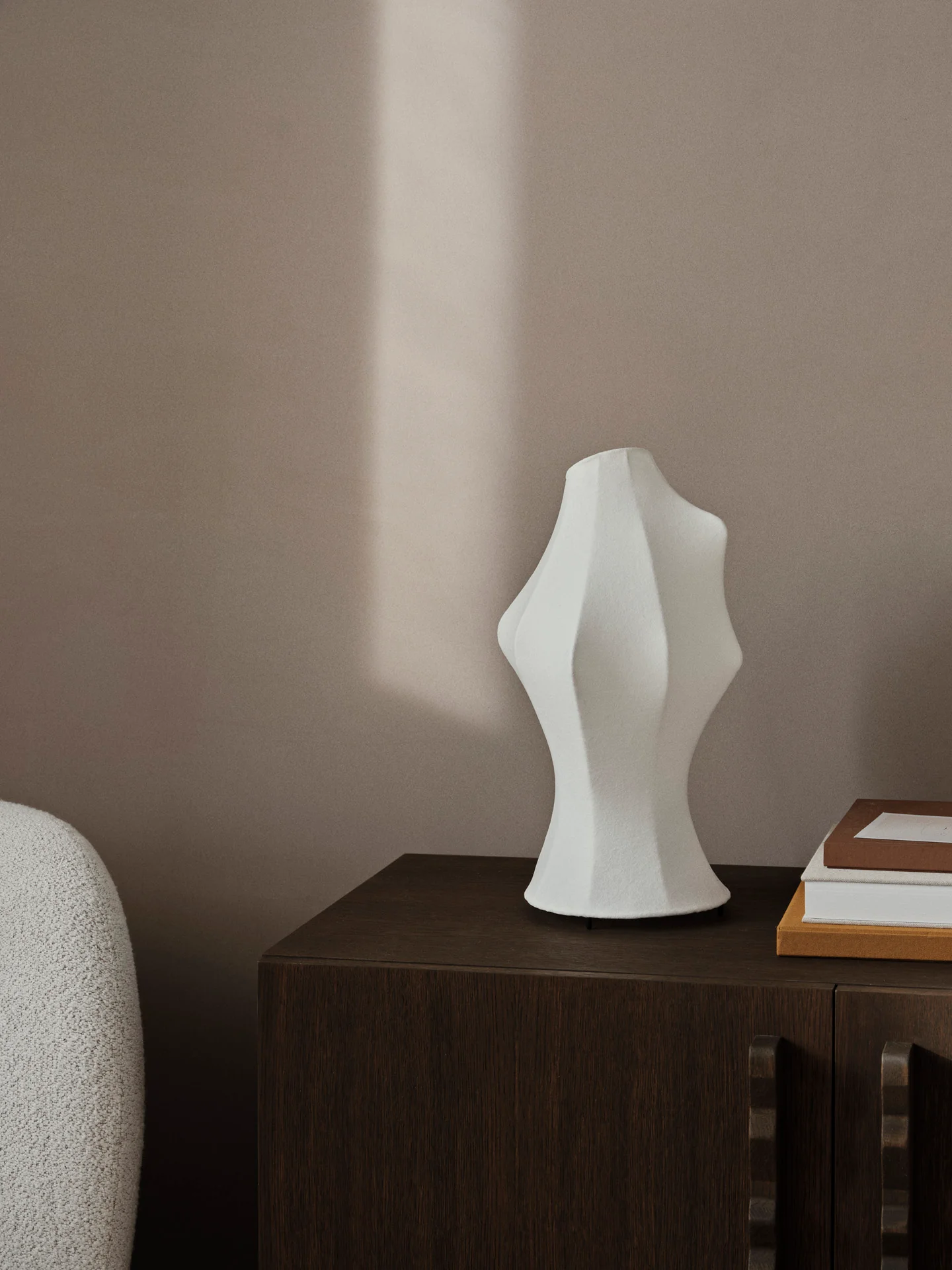 Dae Table Lamp - White - Image 3