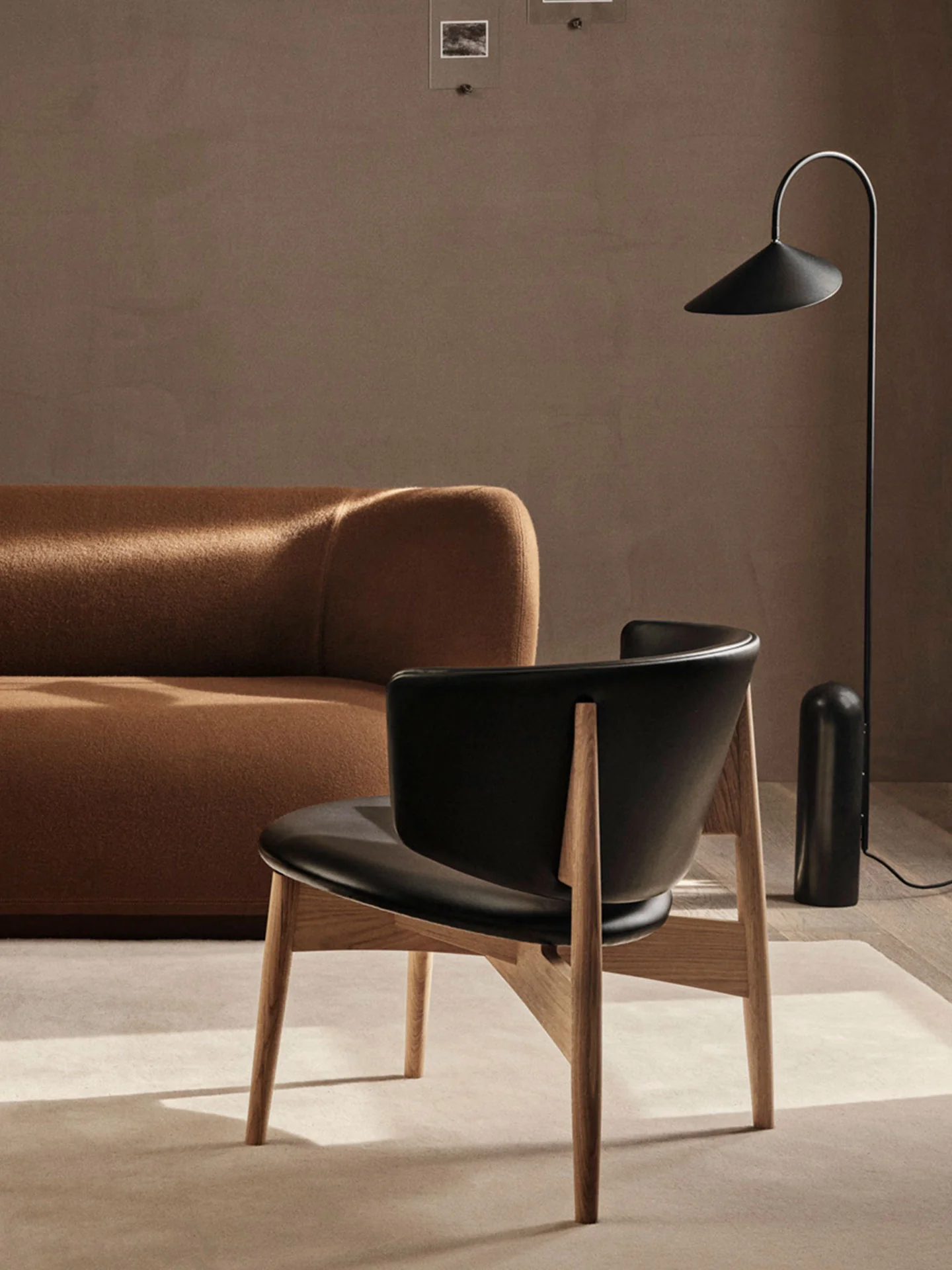 Herman Lounge Chair - Wood - Envy Leather - Oak/Black - Image 3