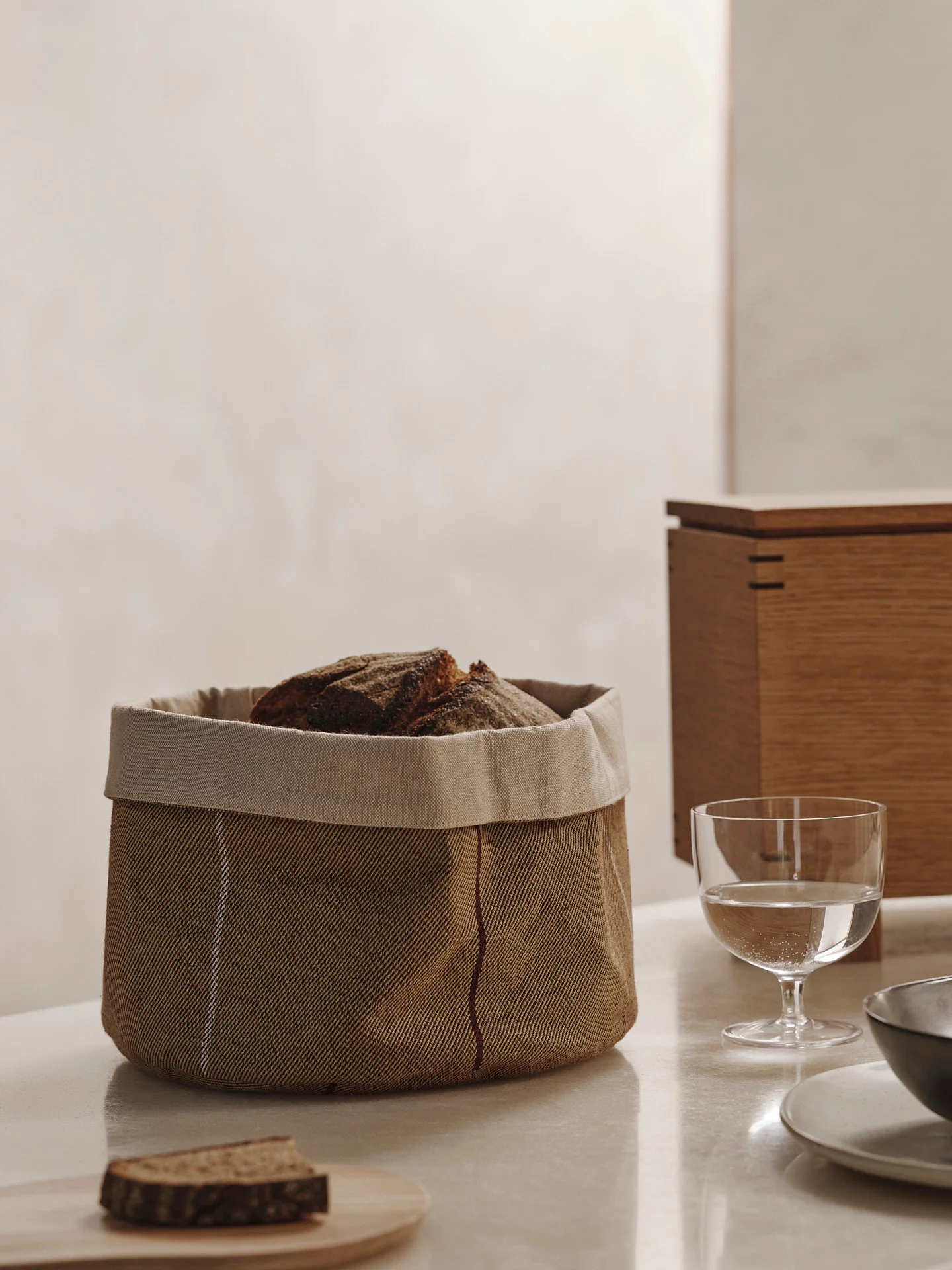 Ito Kitchen Basket - Round - Natural/Straw - Image 2