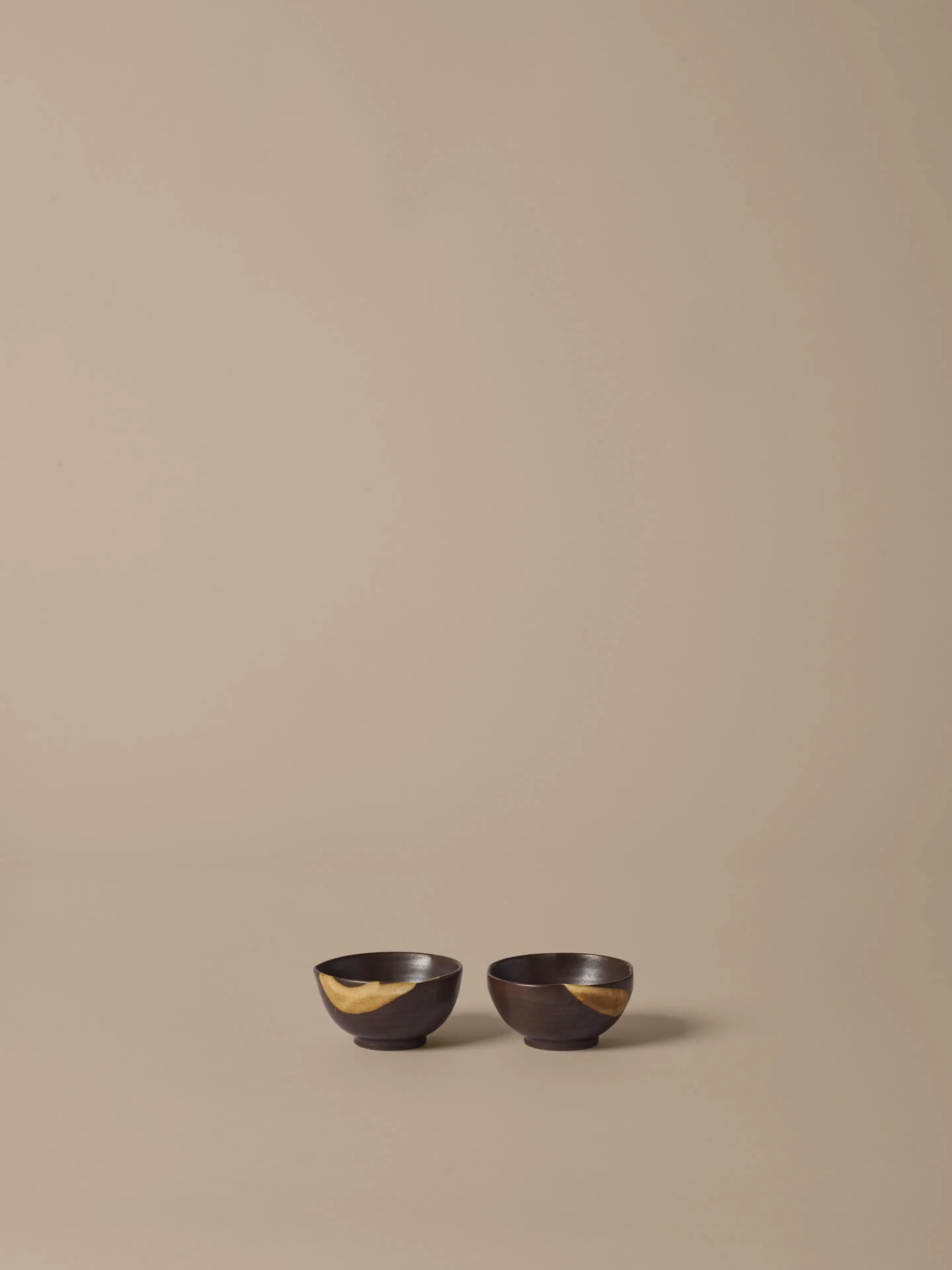 Koyo Bowls - Ø8.5 - Set of 2 - Dark Brown/Buff - Image 2