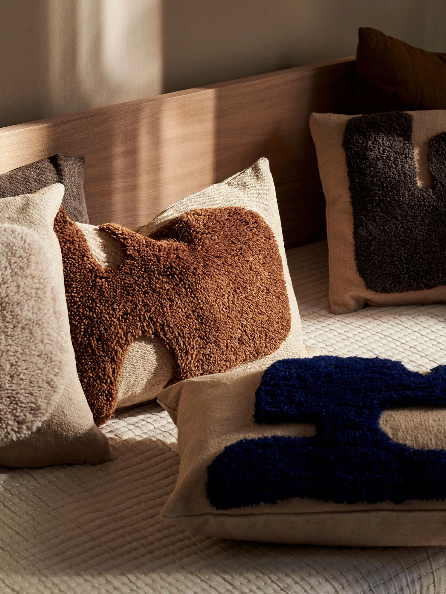 Lay Cushion - Rectangular - Sand/Sugar Kelp - Image 2