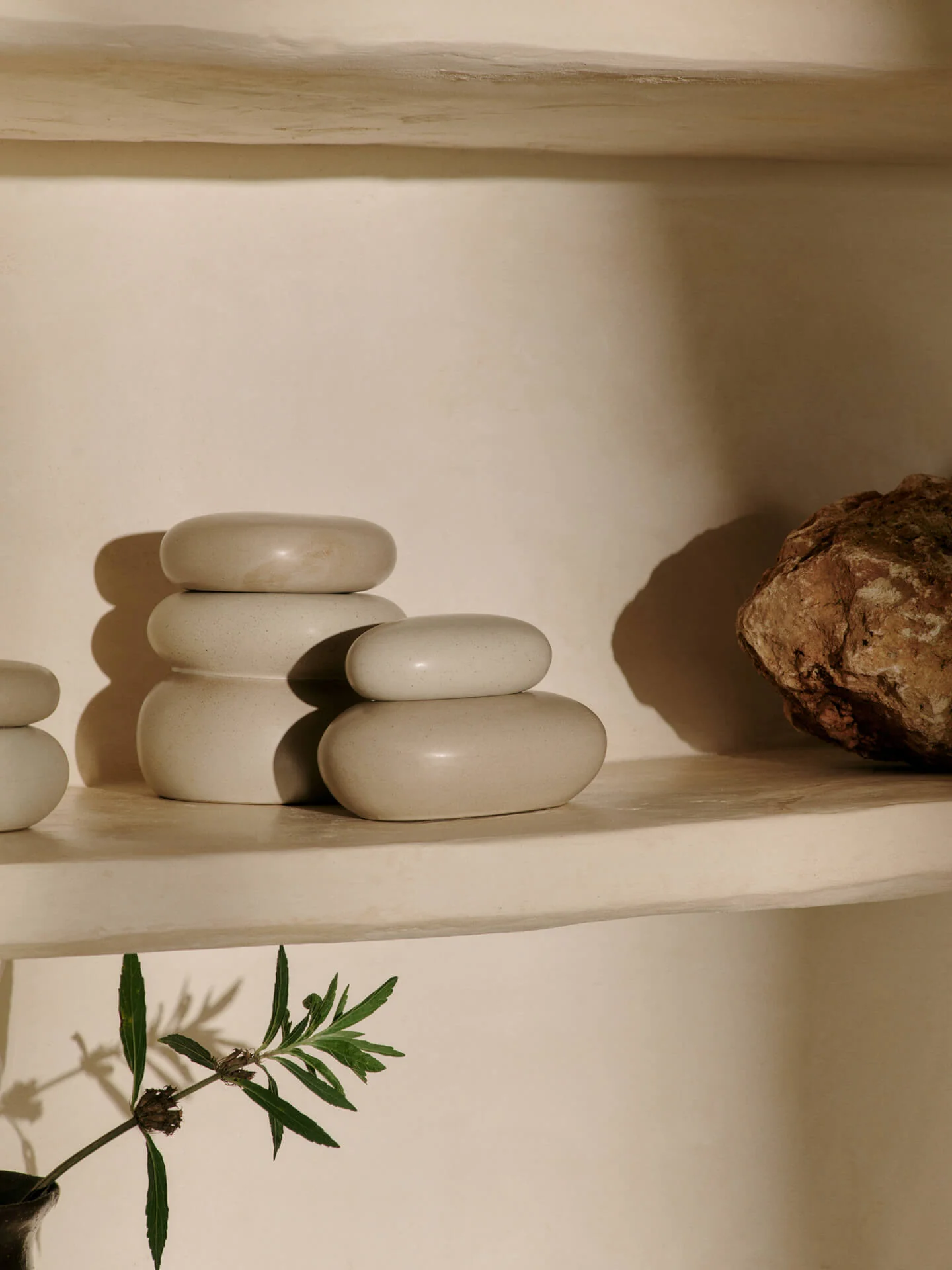 Pebble Box - Medium - Sand/Cream - Image 2