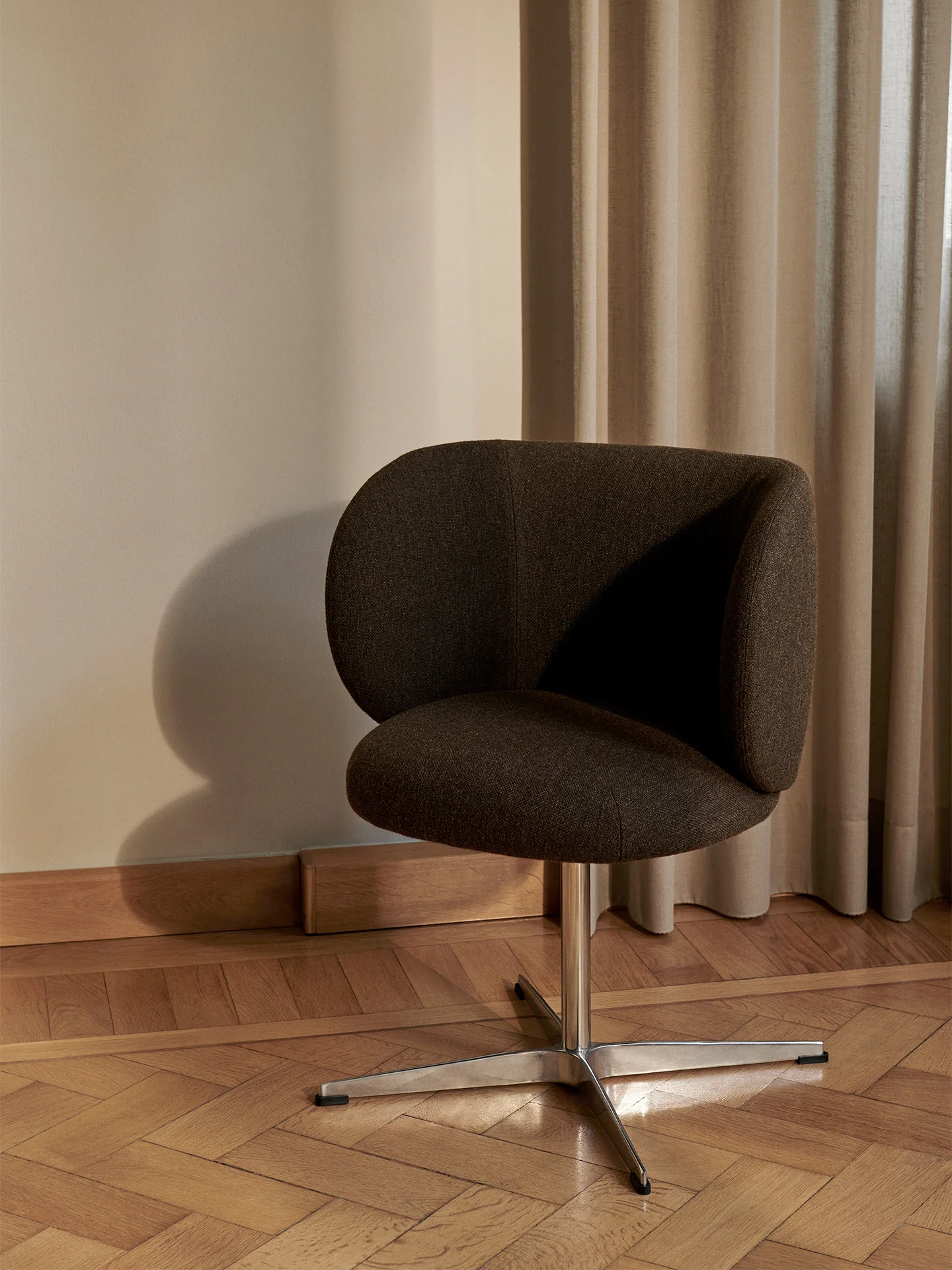 Rico Dining Chair - Swivel - Hallingdal - Dark Grey/Brown - Image 2