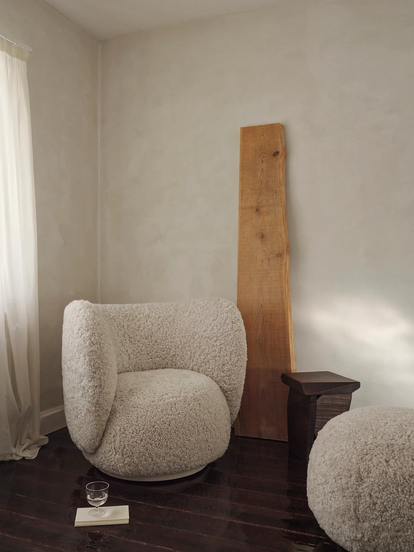 Rico Lounge Chair - Sheepskin - Moonlight - Image 2