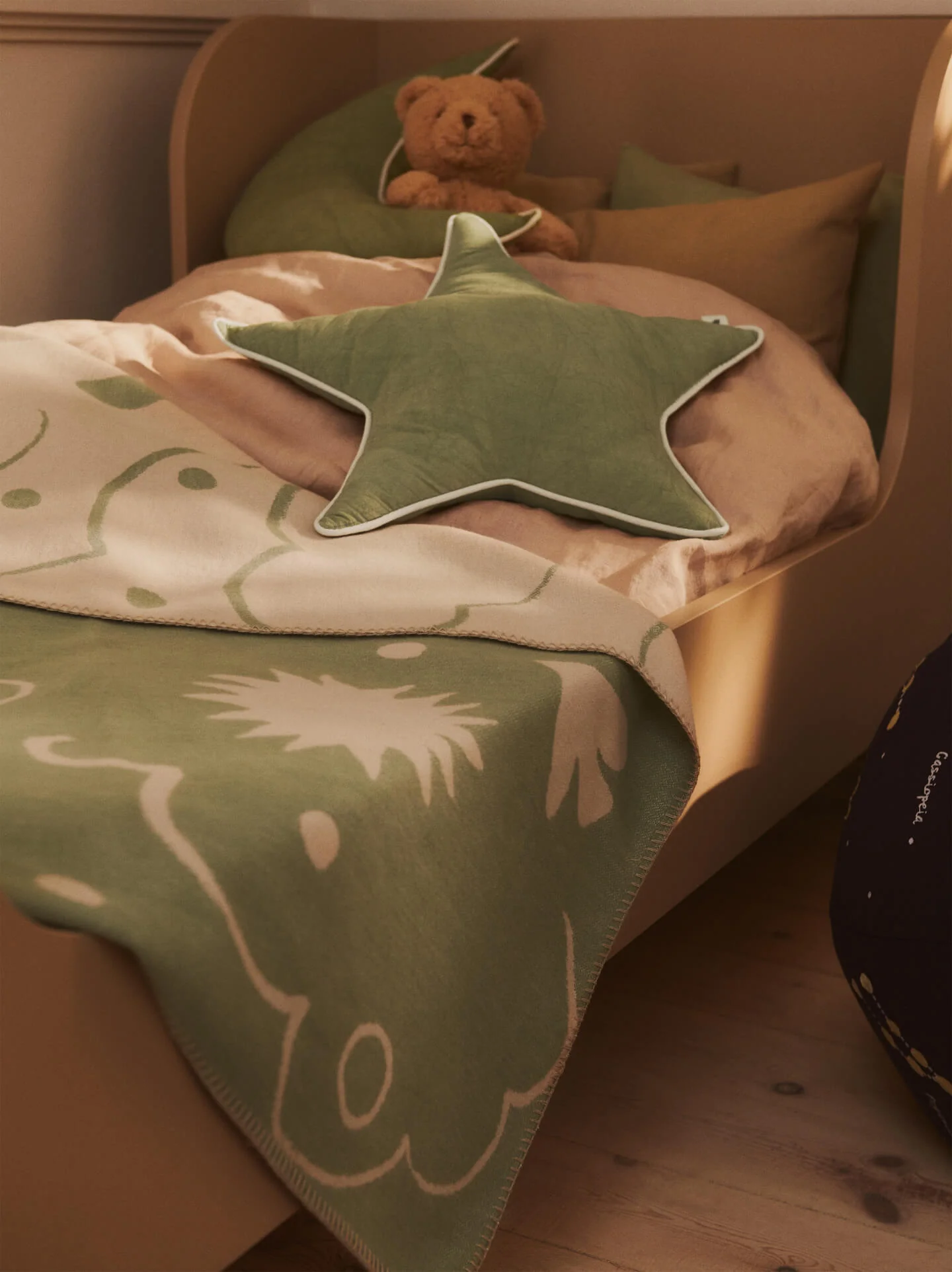 Skye Blanket & Baby Toys Gift Set - Image 2