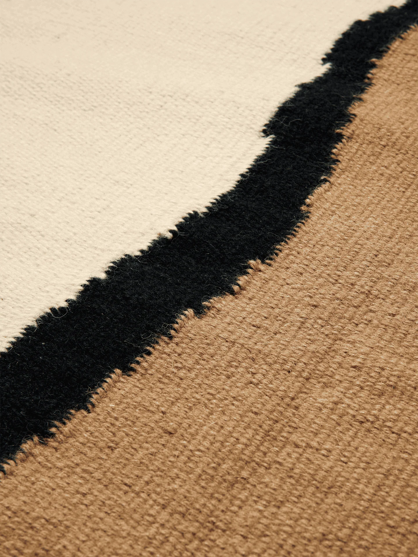 Soil Kelim Rug - Dark Sand/Off-white - Image 5