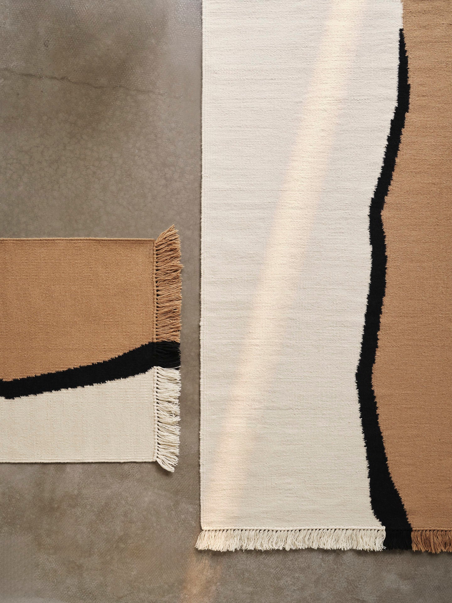 Soil Kelim Runner - Dark Sand/Off-white - Image 2
