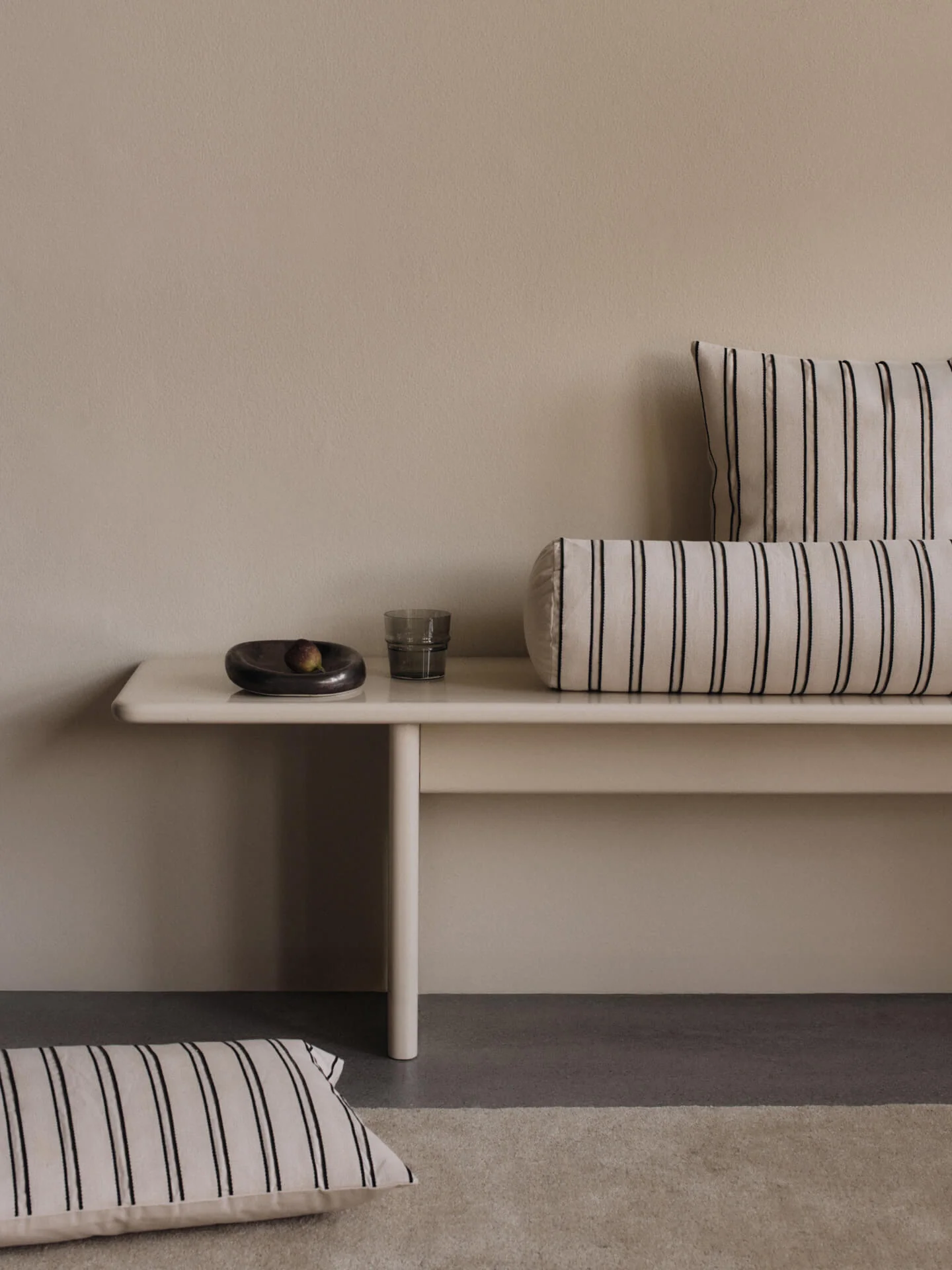 Twill Cushion - Rectangular - Off-White/Black - Image 4