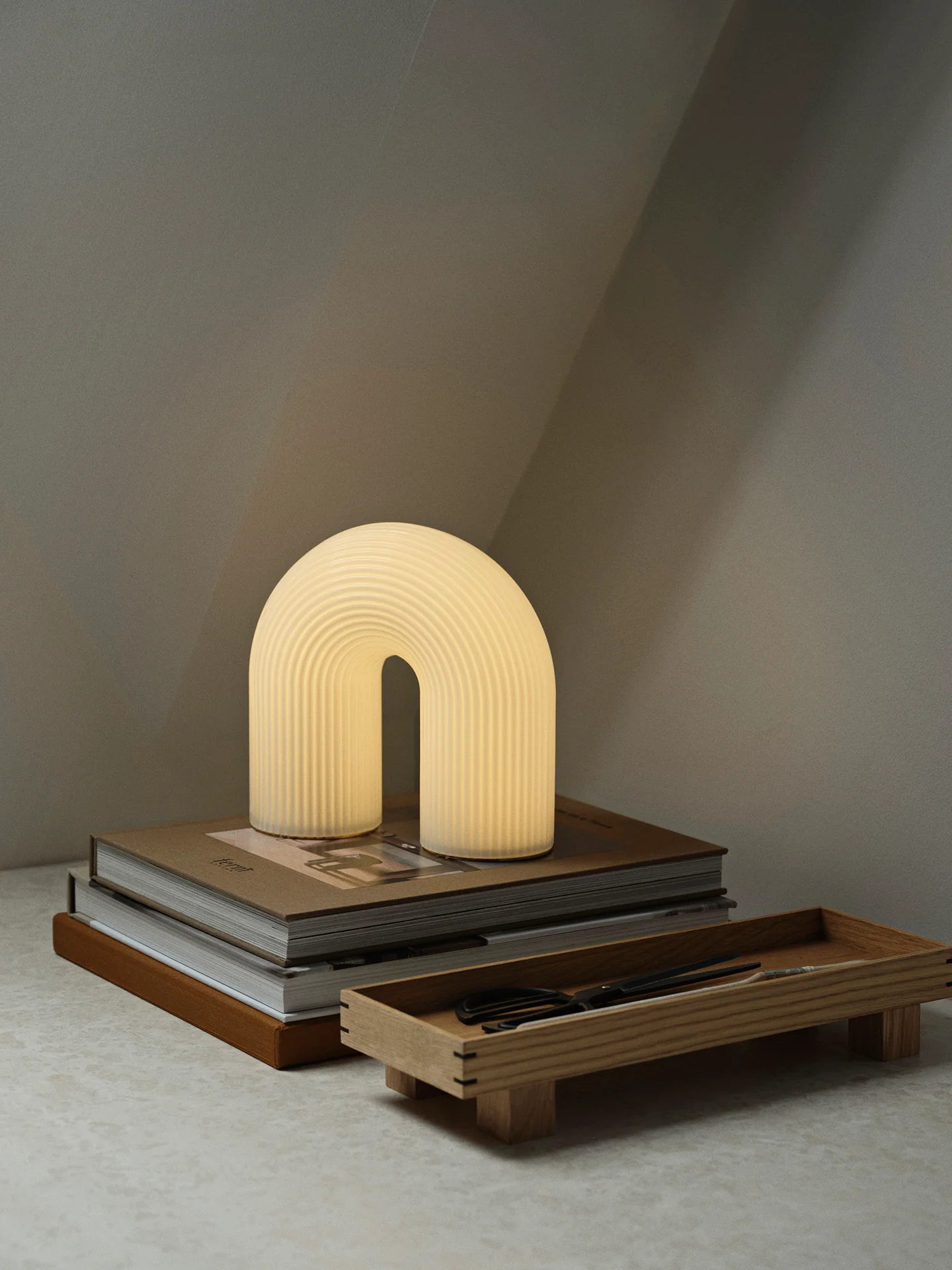 Vuelta Table Lamp - White - Image 4